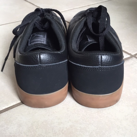 Men’s black PUMA shoes - Picture 3 of 4